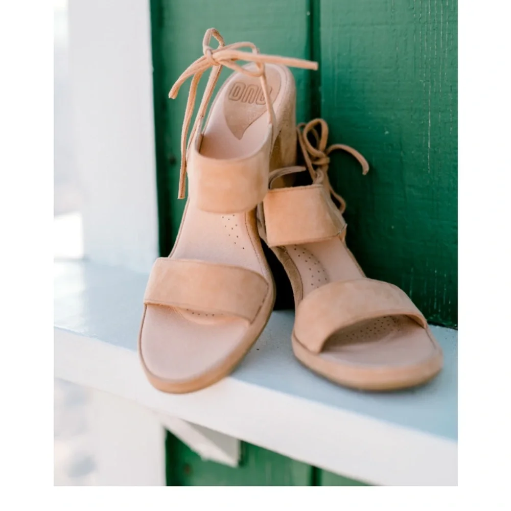 ONO Ebba Sandal Women. Size 7